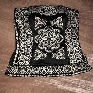 Black & white bustier summer top
